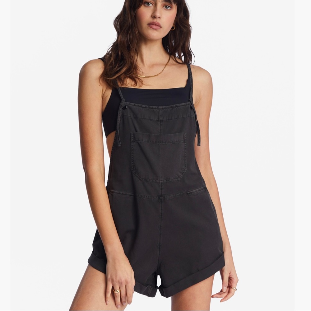Billabong never worn jumper